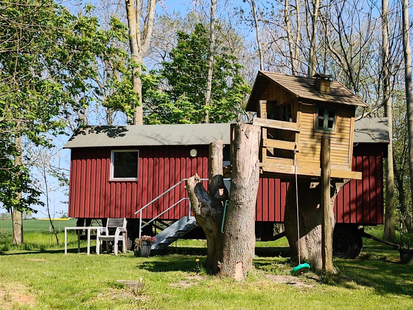 Hotel Schaeferwagen Auf Dem Biogut-Saalkow Gustow  Zewnętrze zdjęcie